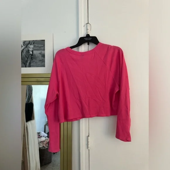 Wild Fable Women's Long Sleeve V-Neck Waffle Boxy T-Shirt - - Picture 4 of 4